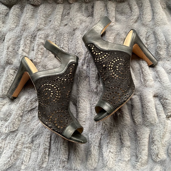 JOHNSTON & MURPHY Cassie Laser Cut Peep Toe Bootie - Picture 4 of 10